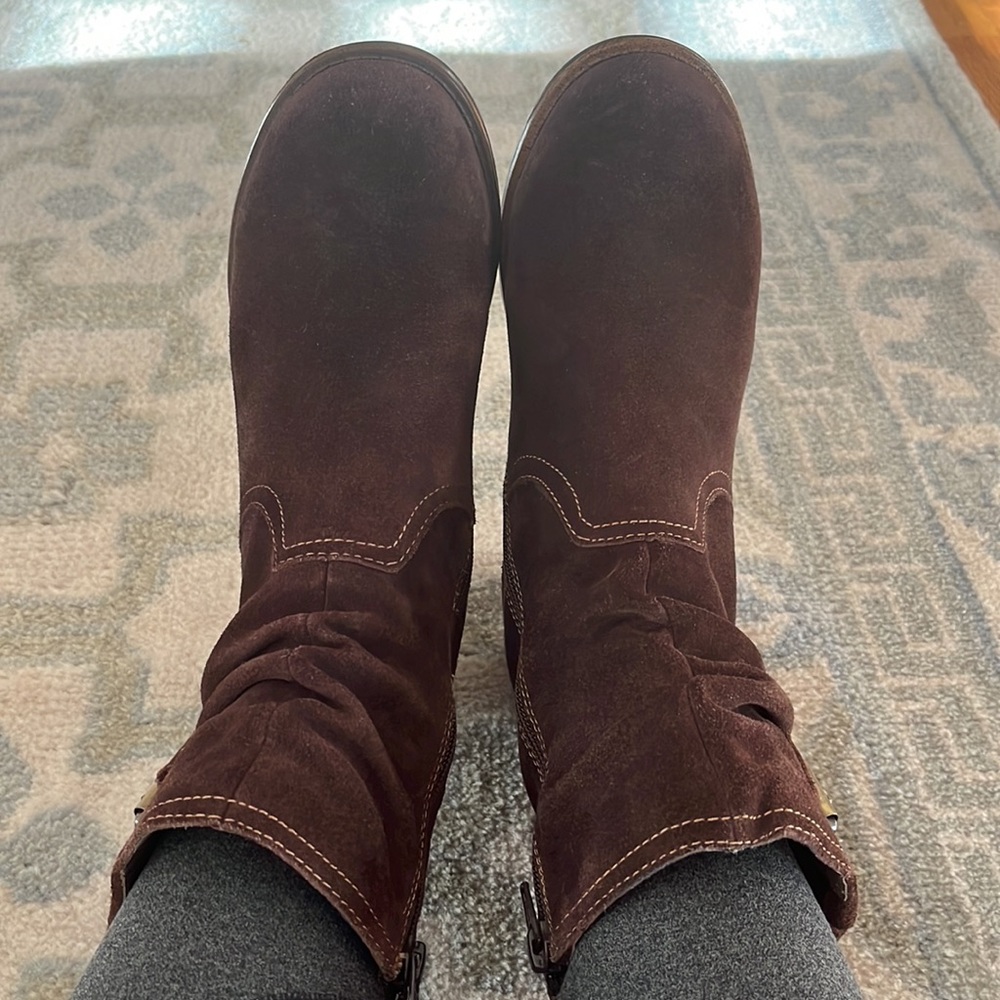Earth brown suede boot size 7.5 - Picture 5 of 8